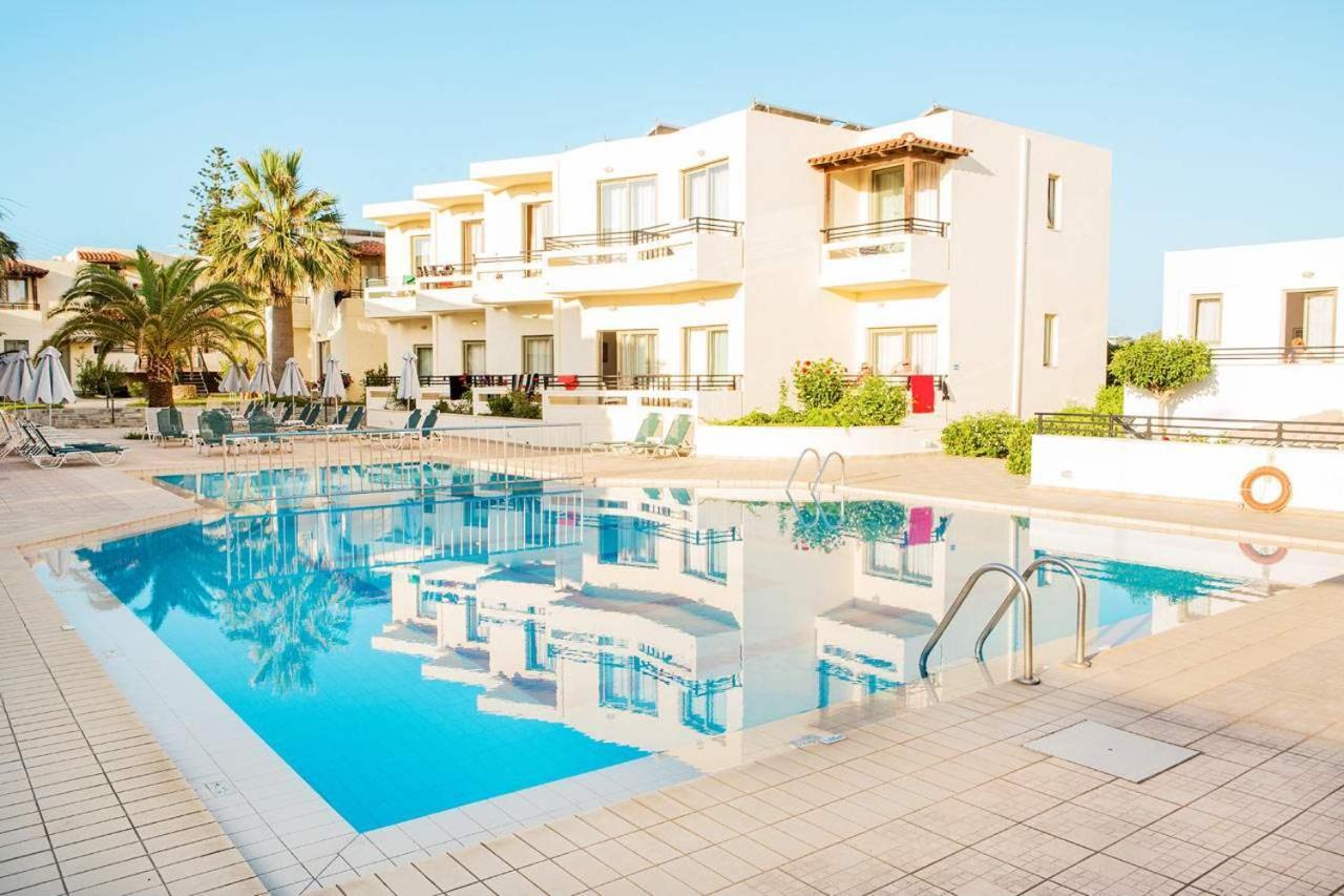 Apladas Hotel Agia Marina Buitenkant foto