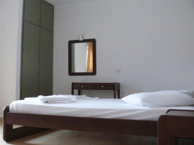 Apladas Hotel Agia Marina Buitenkant foto